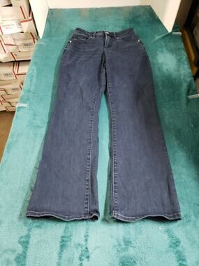 Express Jeans Size 2 Short Women Blue Denim Stretch Pants Mid Rise Curvy Bootcut